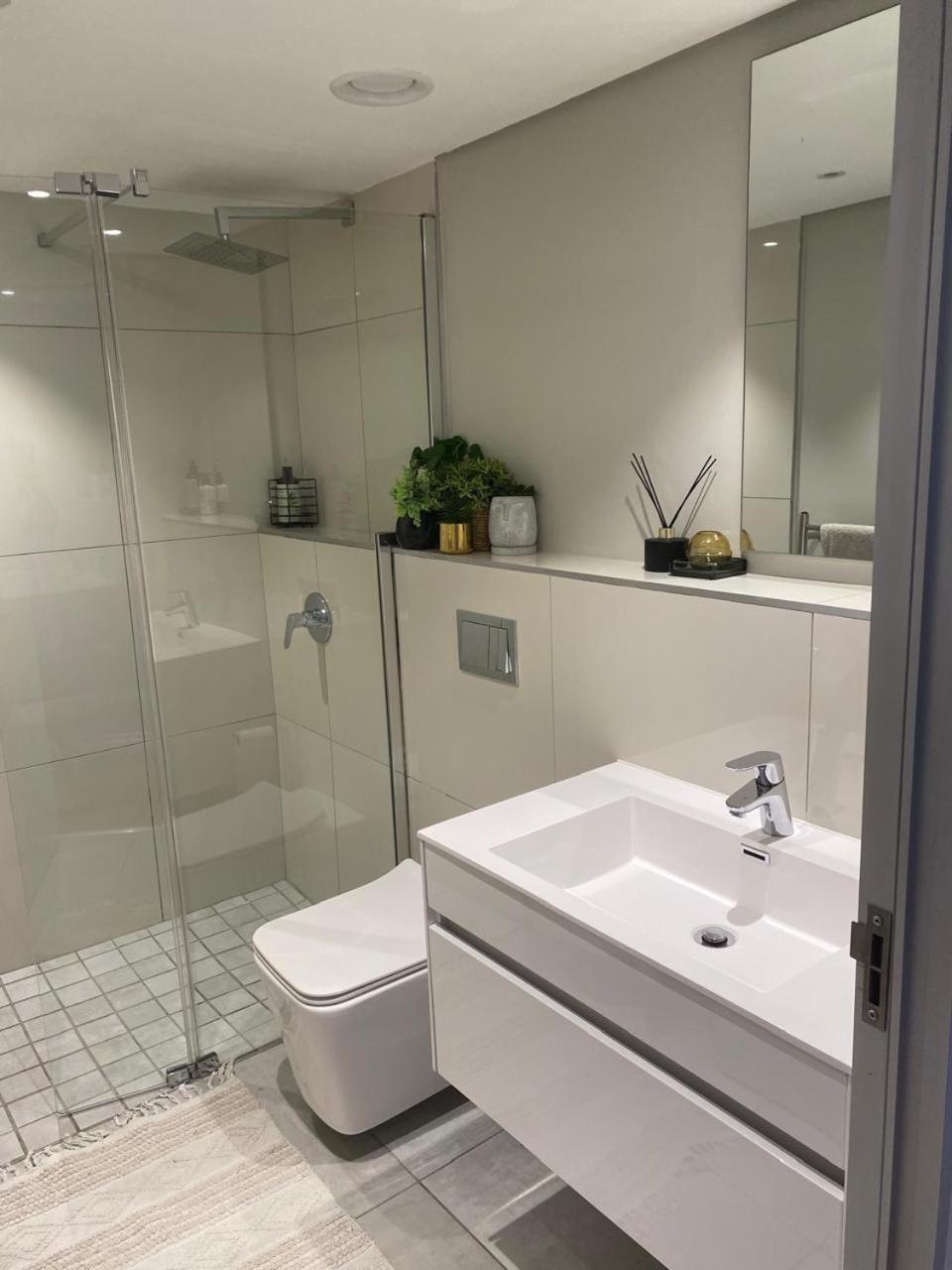 Modern Apartment In The Docklands, De Waterkant, Cape Town Stunning Views, Gorgeous Pool Deck Zewnętrze zdjęcie